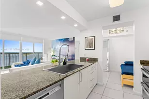 1200 Brickell Bay Dr, Miami, FL 33131 - Photo 9