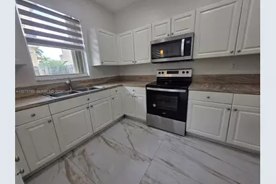 12822 SW 135th St #12822, Miami, FL 33186 - Photo 5