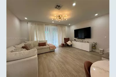 12617 NW 14th St, Sunrise, FL 33323 - Photo 3