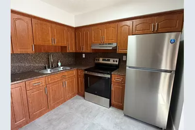 1360 W 41st St #103, Hialeah, FL 33012 - Photo 9