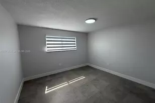 1360 W 41st St, Hialeah, FL 33012 - Photo 17