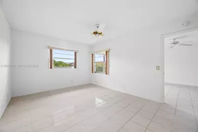 12501 SW 14th St #401R, Pembroke Pines, FL 33027 - Photo 27