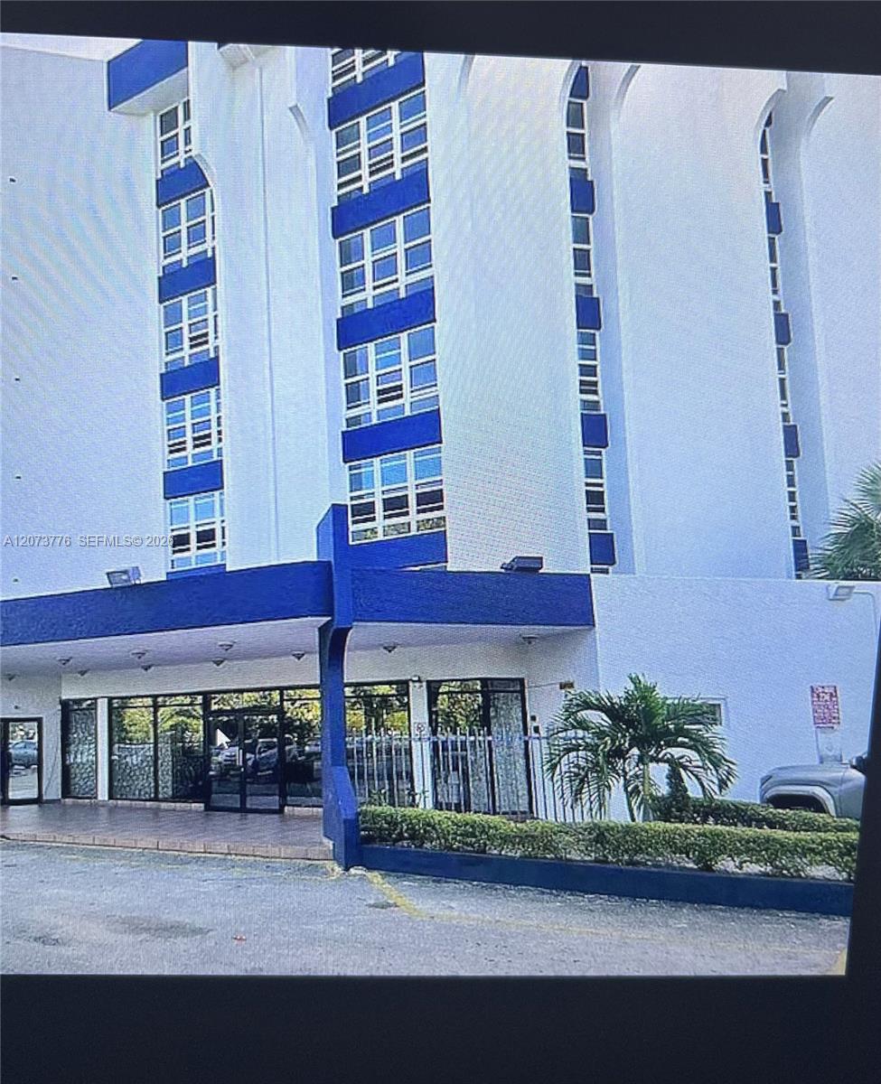 9682 Fontainebleau Blvd #103 - 9682 Fontainebleau Blvd #103, Miami, FL 33172 Luxury Property | Jose Angel Pina