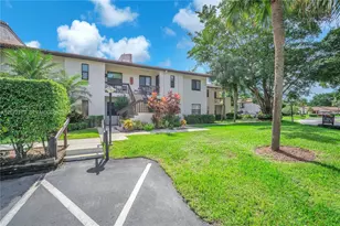 7956 Eastlake Dr, Boca Raton, FL 33433 - Photo 3