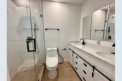 10300 NW 35th Ct, Miami, FL 33147 - Photo 11
