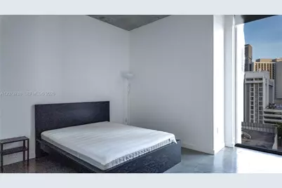 151 SE 1st St #811, Miami, FL 33131 - Photo 7