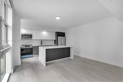 601 NE 23rd St #TH4, Miami, FL 33137 - Photo 13