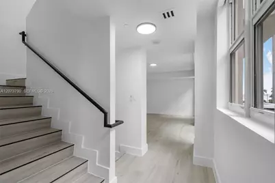 601 NE 23rd St #TH4, Miami, FL 33137 - Photo 15