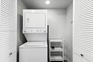 435 21st St, Miami Beach, FL 33139 - Photo 11