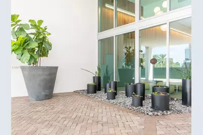 350 S Miami Ave #1912, Miami, FL 33130 - Photo 93