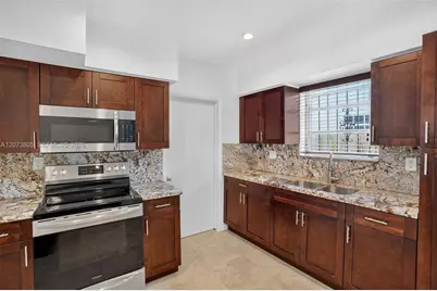 1667 SW 10th St, Miami, FL 33135 - Photo 27