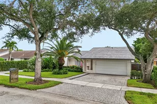 305 SW 134th Ct, Miami, FL 33184 - Photo 1