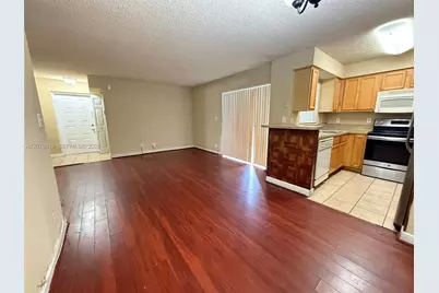 7650 Westwood Dr #504, Tamarac, FL 33321 - Photo 3