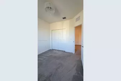 20800 NE 5th Ct, Miami, FL 33179 - Photo 19