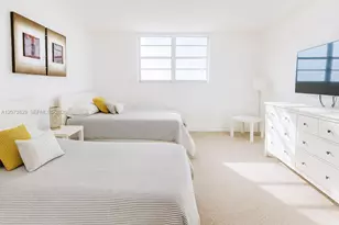 4001 S Ocean Dr, Hollywood, FL 33019 - Photo 13
