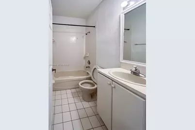 8245 NW 108th Ave #8-15, Doral, FL 33178 - Photo 9
