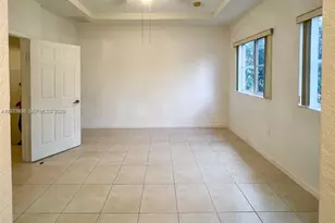 8245 NW 108th Ave, Doral, FL 33178 - Photo 7