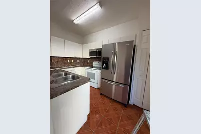 8245 NW 108th Ave #8-15, Doral, FL 33178 - Photo 3