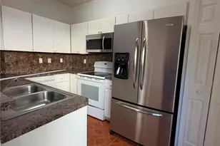 8245 NW 108th Ave, Doral, FL 33178 - Photo 3