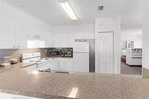 8549 SW 214th Ln, Cutler Bay, FL 33189 - Photo 15
