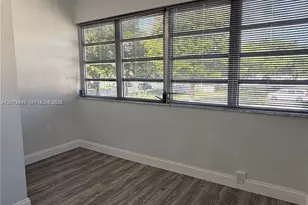 245 NE 191st St, Miami, FL 33179 - Photo 15