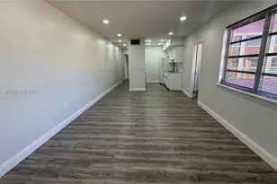 245 NE 191st St, Miami, FL 33179 - Photo 11