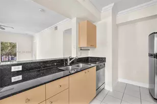 2532 Centergate Dr, Miramar, FL 33025 - Photo 9