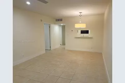 4800 NW 35th St #607, Lauderdale Lakes, FL 33319 - Photo 5