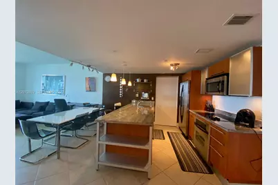 185 SW 7th St #1607, Miami, FL 33130 - Photo 1