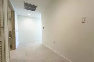 1000 Brickell Plaza, Miami, FL 33131 - Photo 29
