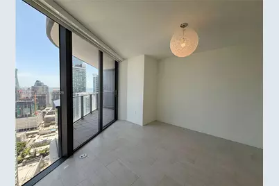1000 Brickell Plz #4301, Miami, FL 33131 - Photo 49
