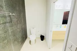 600 NE 27th St, Miami, FL 33137 - Photo 31