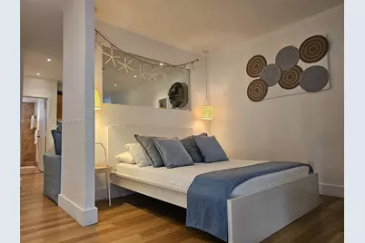 751 Collins Ave #1, Miami Beach, FL 33139 - Photo 1