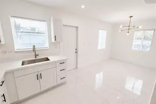 1800 NE 154th St, North Miami Beach, FL 33162 - Photo 3