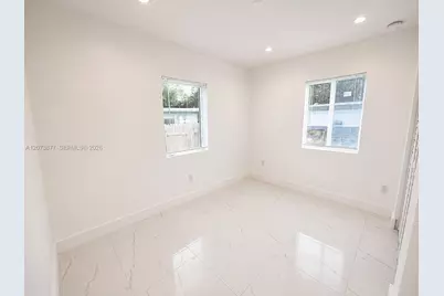 1800 NE 154th St, North Miami Beach, FL 33162 - Photo 11