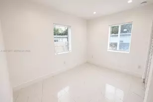 1800 NE 154th St, North Miami Beach, FL 33162 - Photo 11