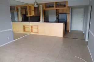 401 Golden Isles Dr, Hallandale Beach, FL 33009 - Photo 9