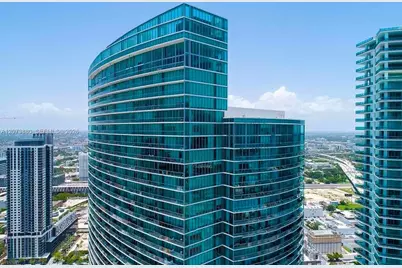 888 Biscayne Blvd #2403, Miami, FL 33132 - Photo 31