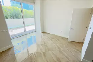 600 NE 27th St, Miami, FL 33137 - Photo 33