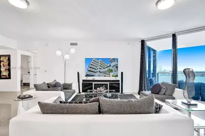 [Address not provided], North Miami Beach, FL 33160 - Photo 9