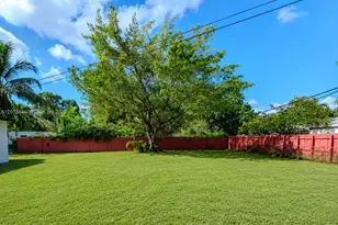 16400 NW 23rd Ct, Miami Gardens, FL 33054 - Photo 29