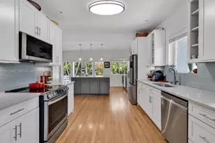 285 NE 103rd St, Miami Shores, FL 33138 - Photo 15