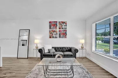 510 N 24th Ave, Hollywood, FL 33020 - Photo 3