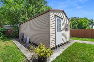 3073 NW 59th St, Miami, FL 33142 - Photo 27