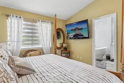 13215 NW 7th Dr, Plantation, FL 33325 - Photo 31