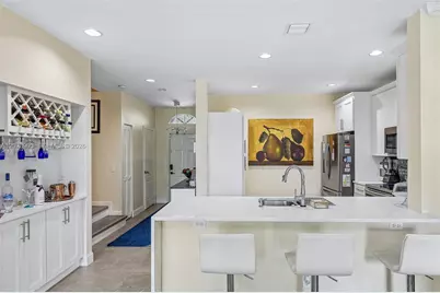 13215 NW 7th Dr, Plantation, FL 33325 - Photo 3