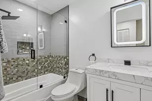 13215 NW 7th Dr, Plantation, FL 33325 - Photo 23