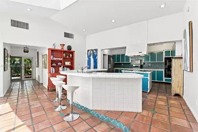 4110 Battersea Rd, Miami, FL 33133 - Photo 11