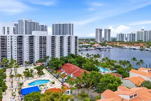 3610 Yacht Club Dr, Aventura, FL 33180 - Photo 39