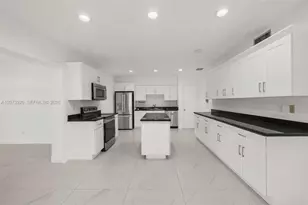 8261 SW 142nd St, Palmetto Bay, FL 33158 - Photo 21